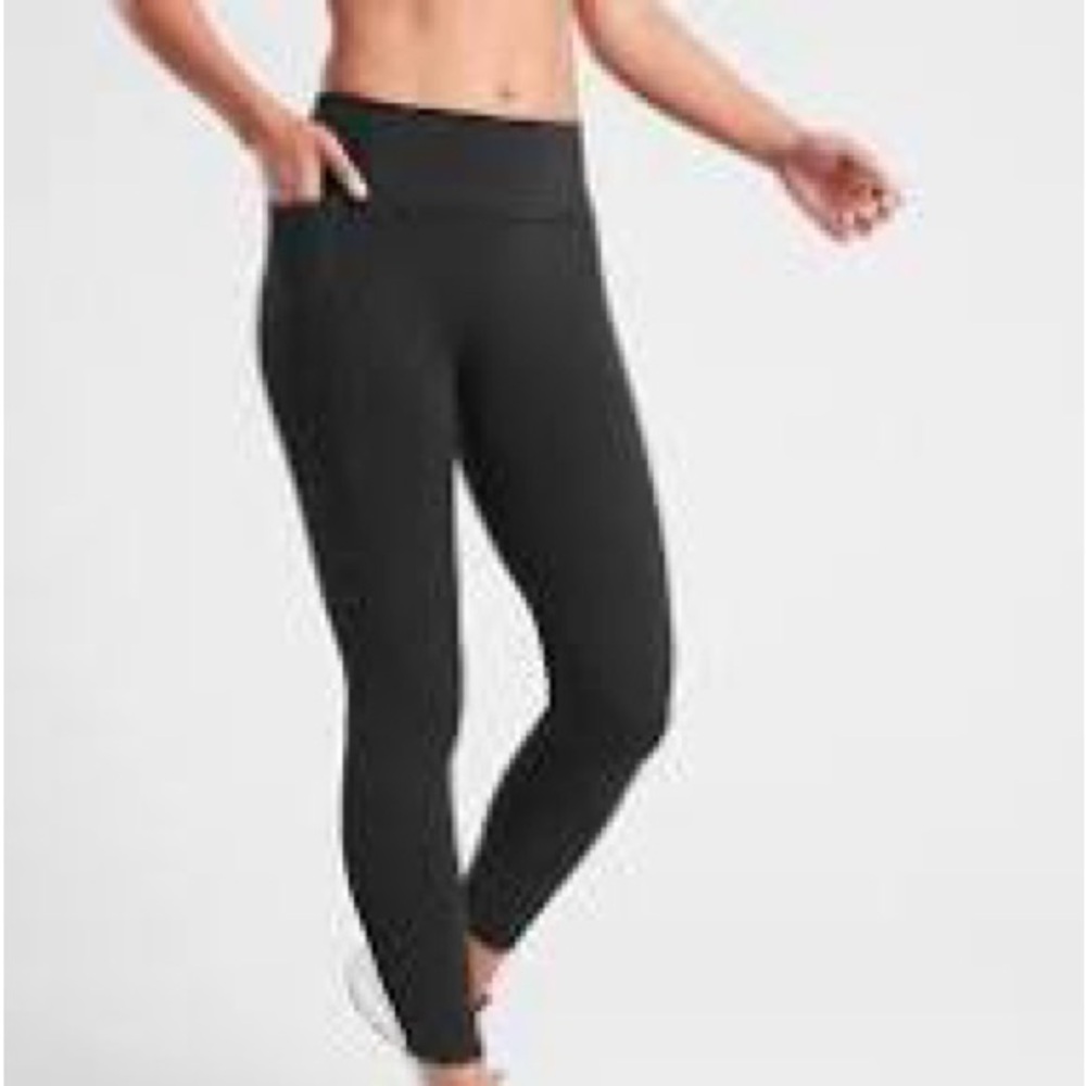Athleta velocity 7/8 tight XS, black, Stash pocket